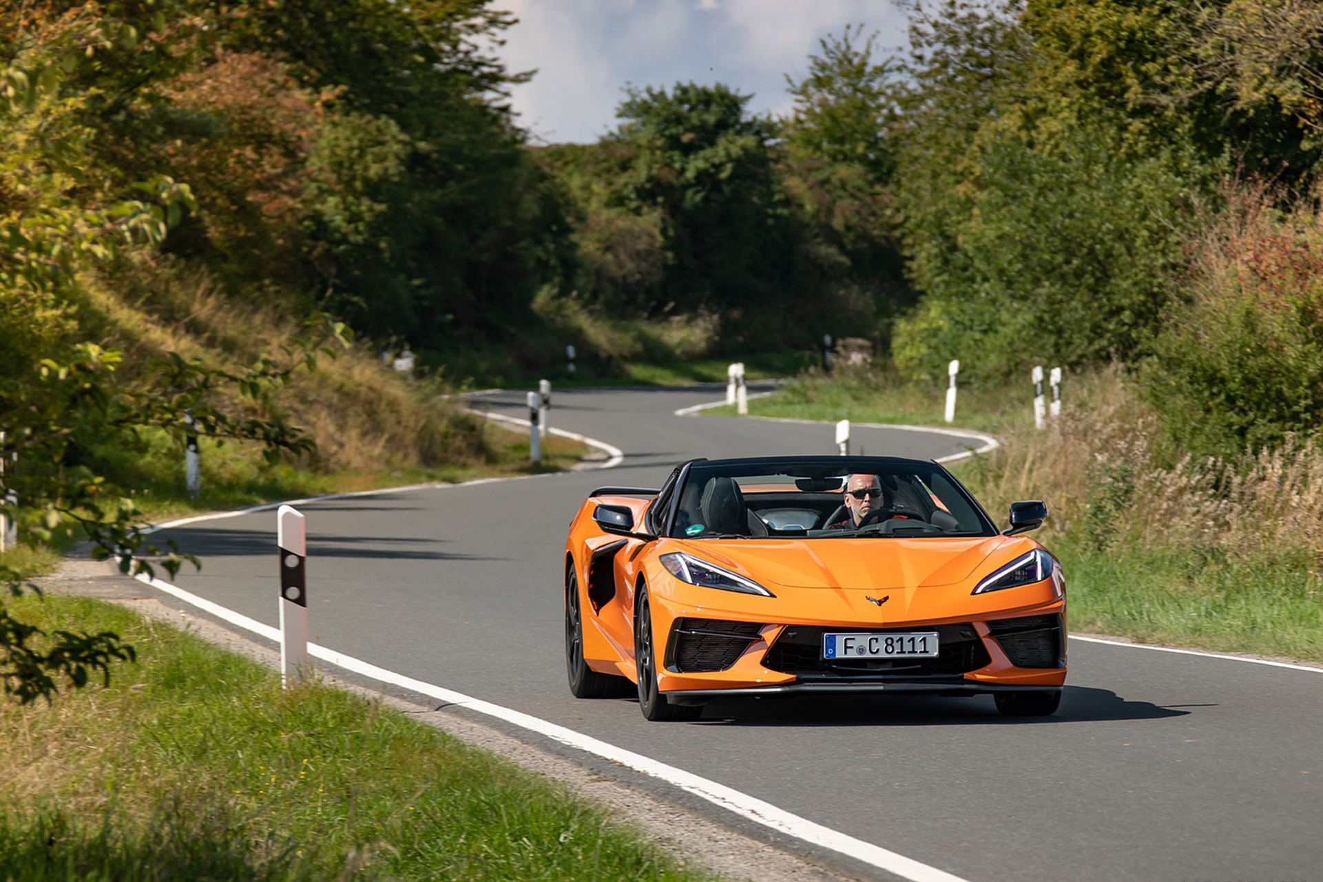 Download 2022 Chevrolet Corvette Stingray Convertible - Front HD Wallpaper 1921x1281 #5