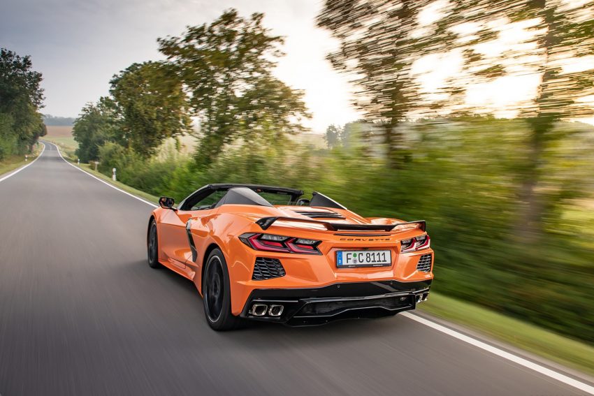2022 Chevrolet Corvette Stingray Convertible - Rear Wallpaper 850x567 #9