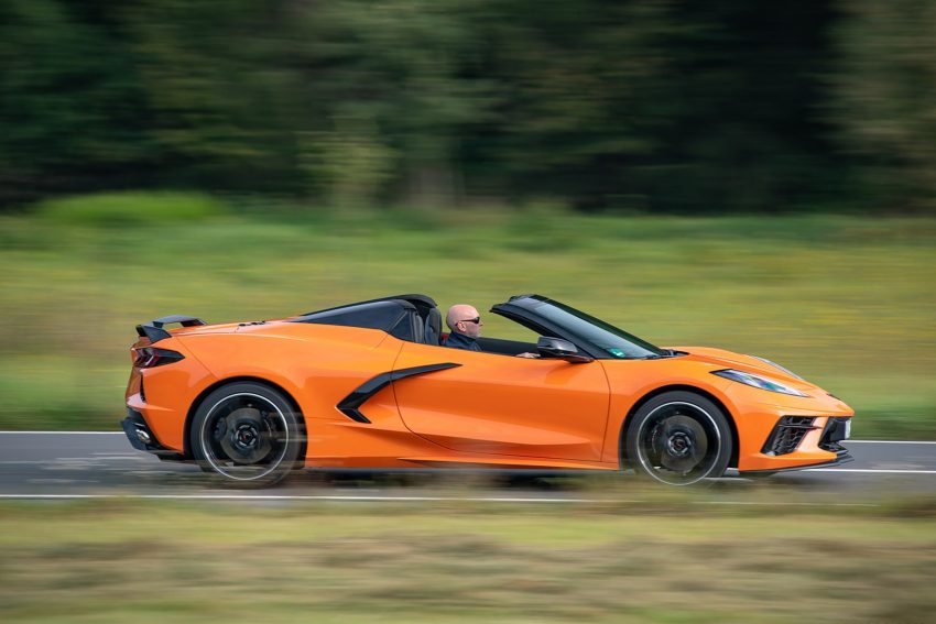 2022 Chevrolet Corvette Stingray Convertible - Side Wallpaper 850x567 #12