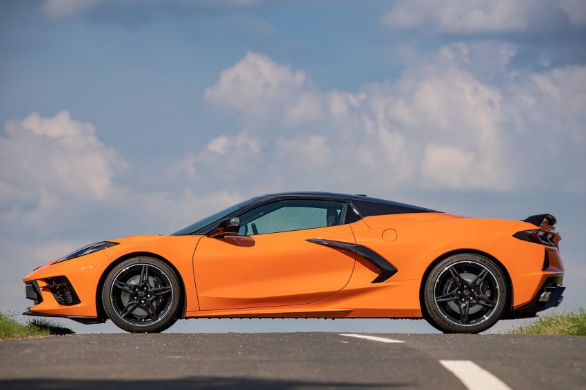 2022 Chevrolet Corvette Stingray Convertible - Side Wallpaper 850x566 #25