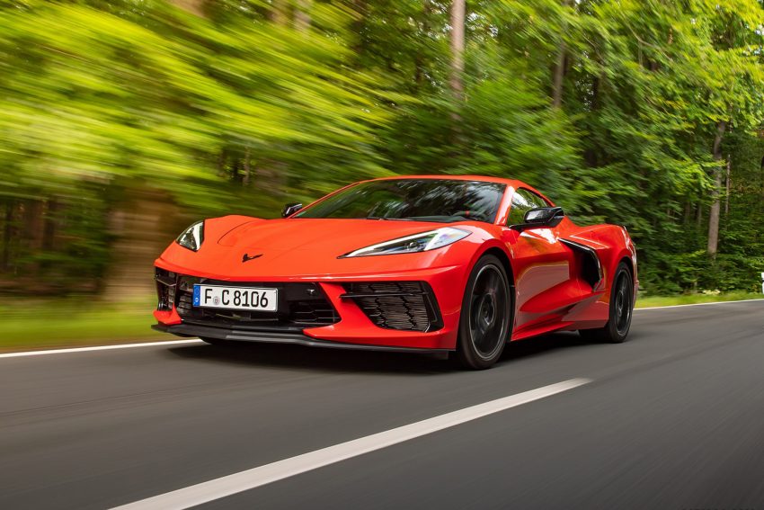 2022 Chevrolet Corvette Stingray Coupe - Front Three-Quarter Wallpaper 850x567 #1