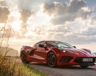 2022 Chevrolet Corvette Stingray Coupe - Front Three-Quarter Wallpaper 190x150