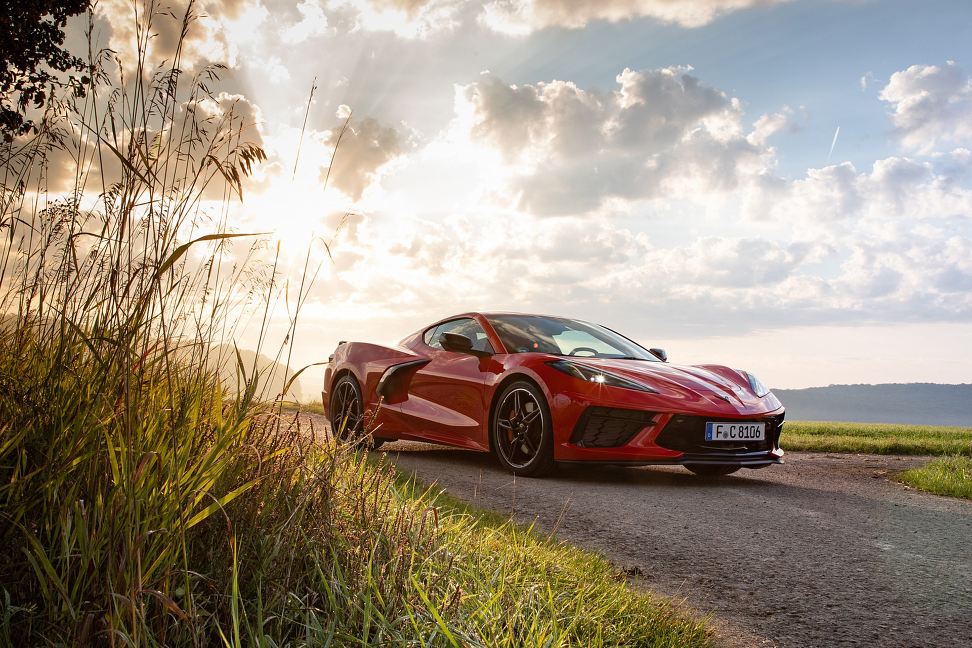 Download 2022 Chevrolet Corvette Stingray Coupe - Front Three-Quarter HD Wallpaper 1921x1281 #15
