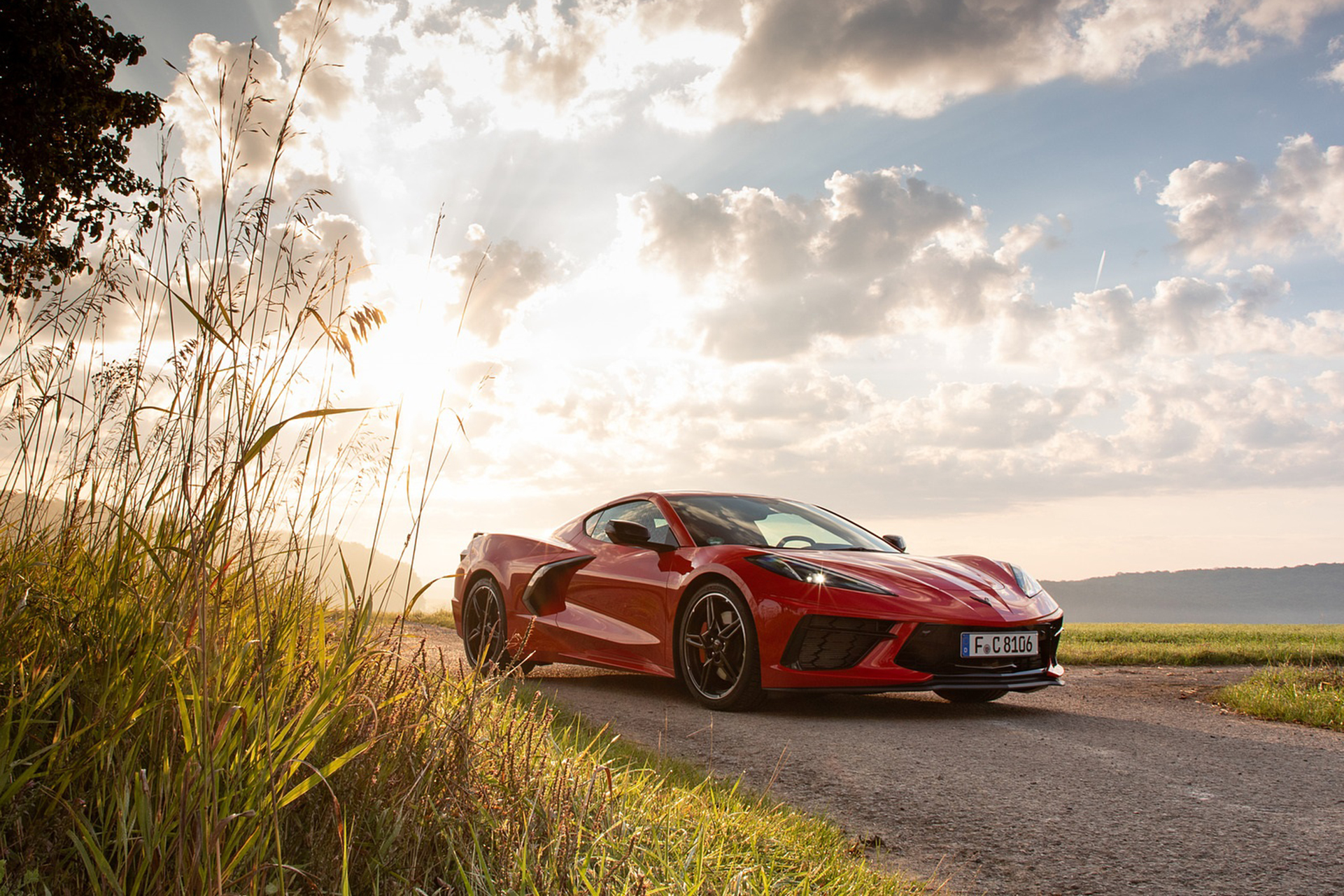 Download 2022 Chevrolet Corvette Stingray Coupe - Front Three-Quarter HD Wallpaper 1921x1281 #16