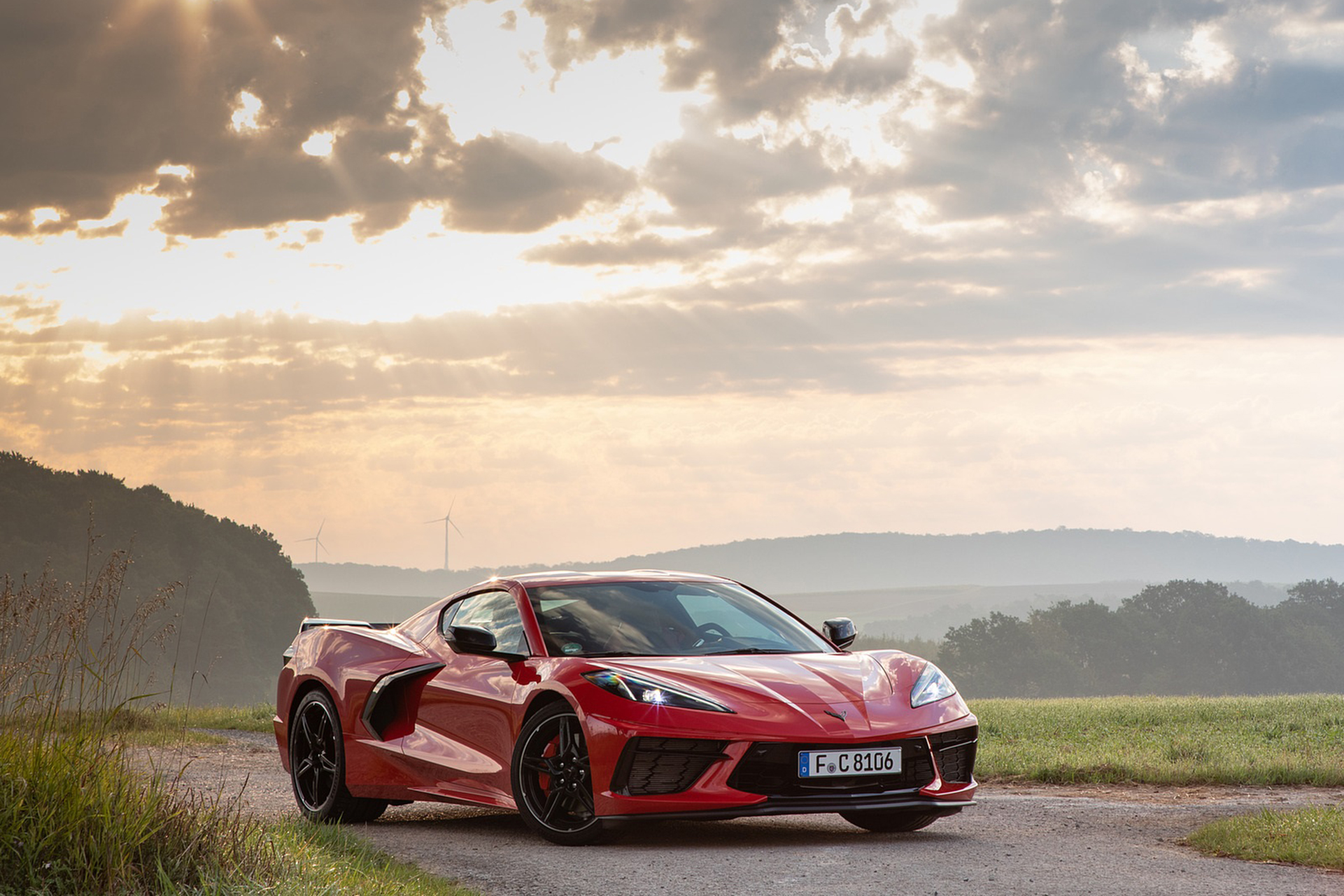 Download 2022 Chevrolet Corvette Stingray Coupe - Front Three-Quarter HD Wallpaper 1921x1281 #17