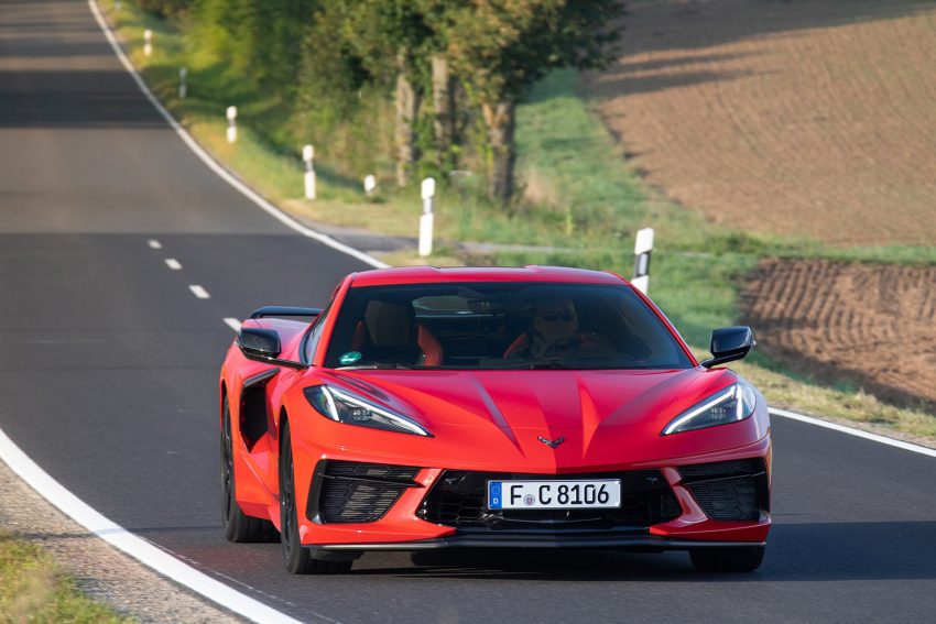 2022 Chevrolet Corvette Stingray Coupe - Front Wallpaper 850x567 #7