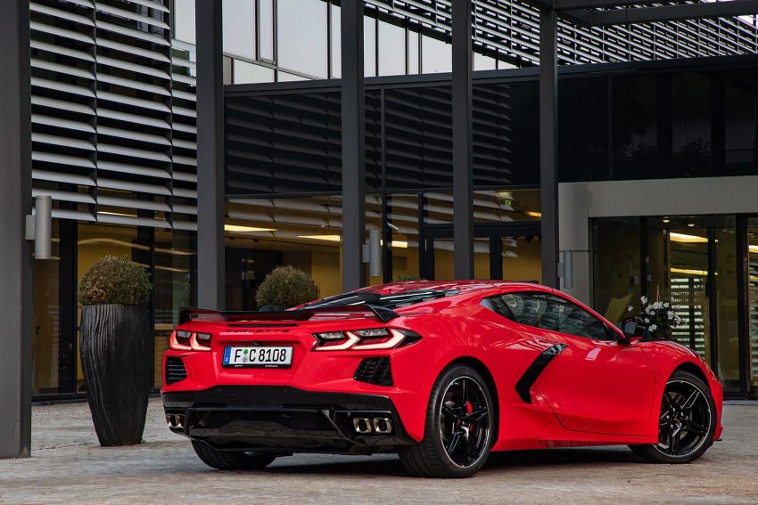 2022 Chevrolet Corvette Stingray Coupe - Rear Three-Quarter Wallpaper 850x567 #22