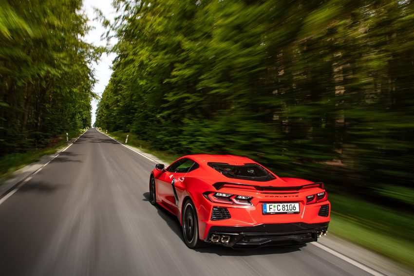 2022 Chevrolet Corvette Stingray Coupe - Rear Wallpaper 850x567 #2