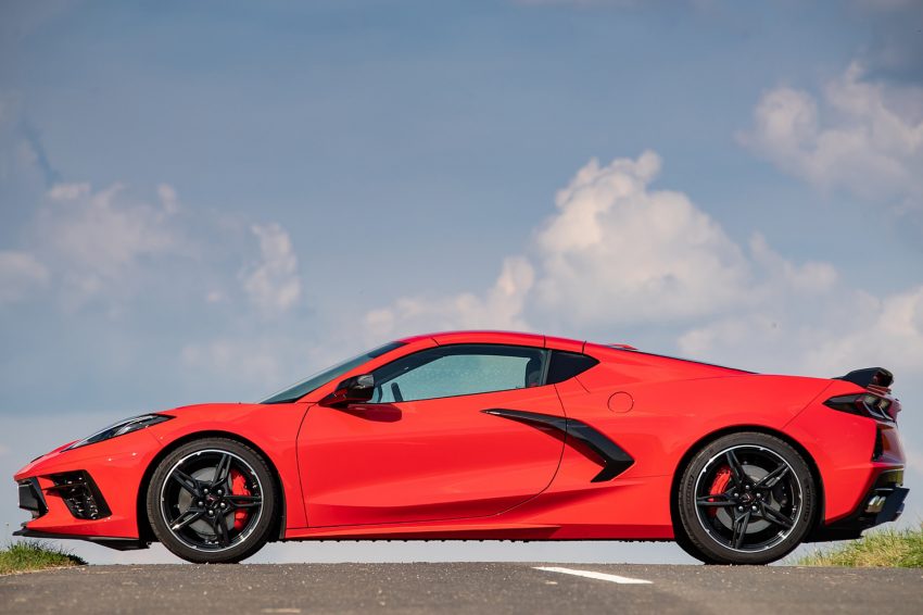 2022 Chevrolet Corvette Stingray Coupe - Side Wallpaper 850x566 #28