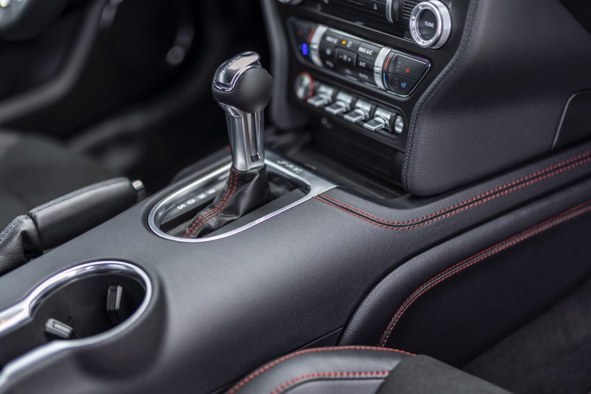 2022 Ford Mustang GT California Special - Central Console Wallpaper 850x567 #14