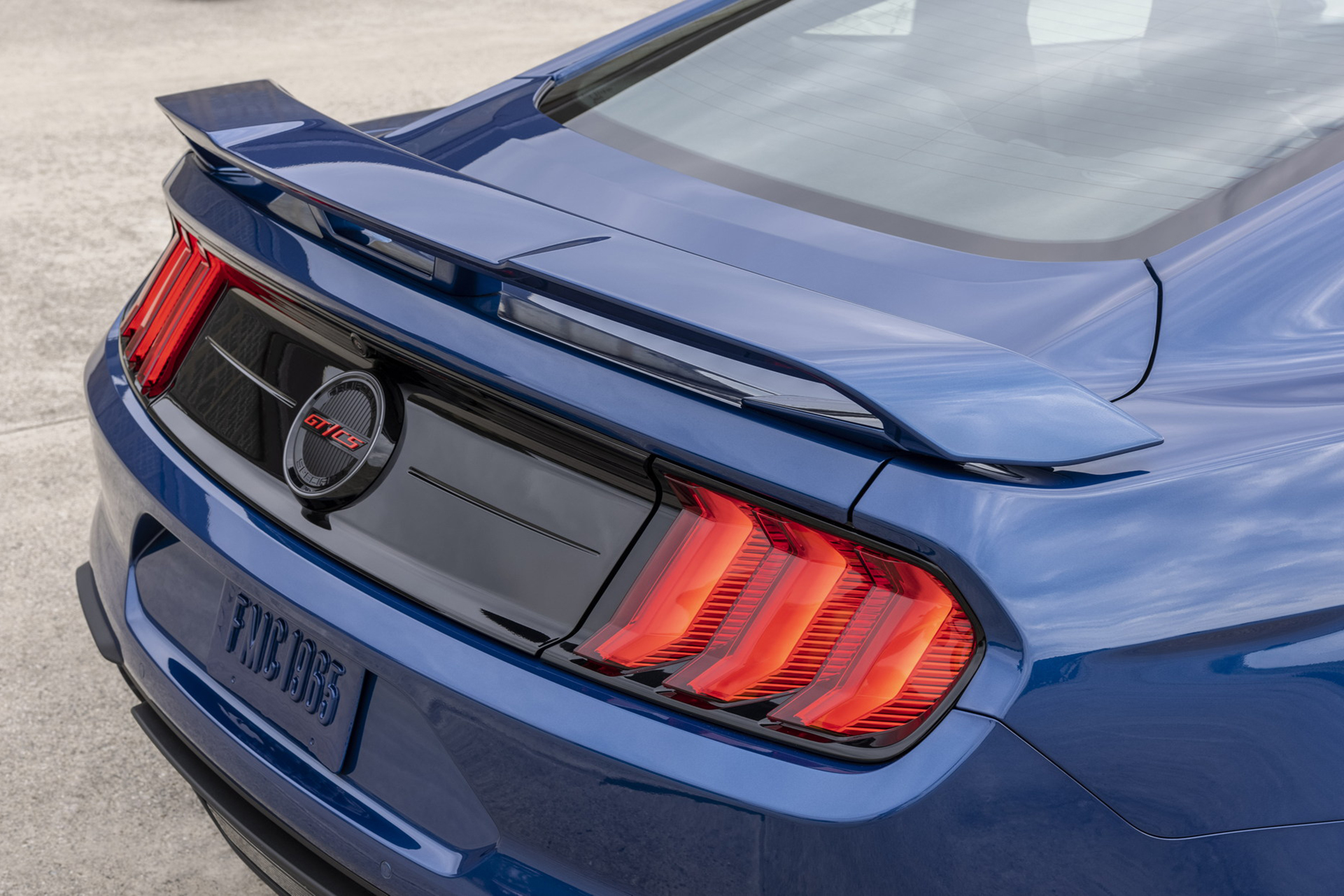 Download 2022 Ford Mustang GT California Special - Tail Light HD Wallpaper 1921x1281 #10