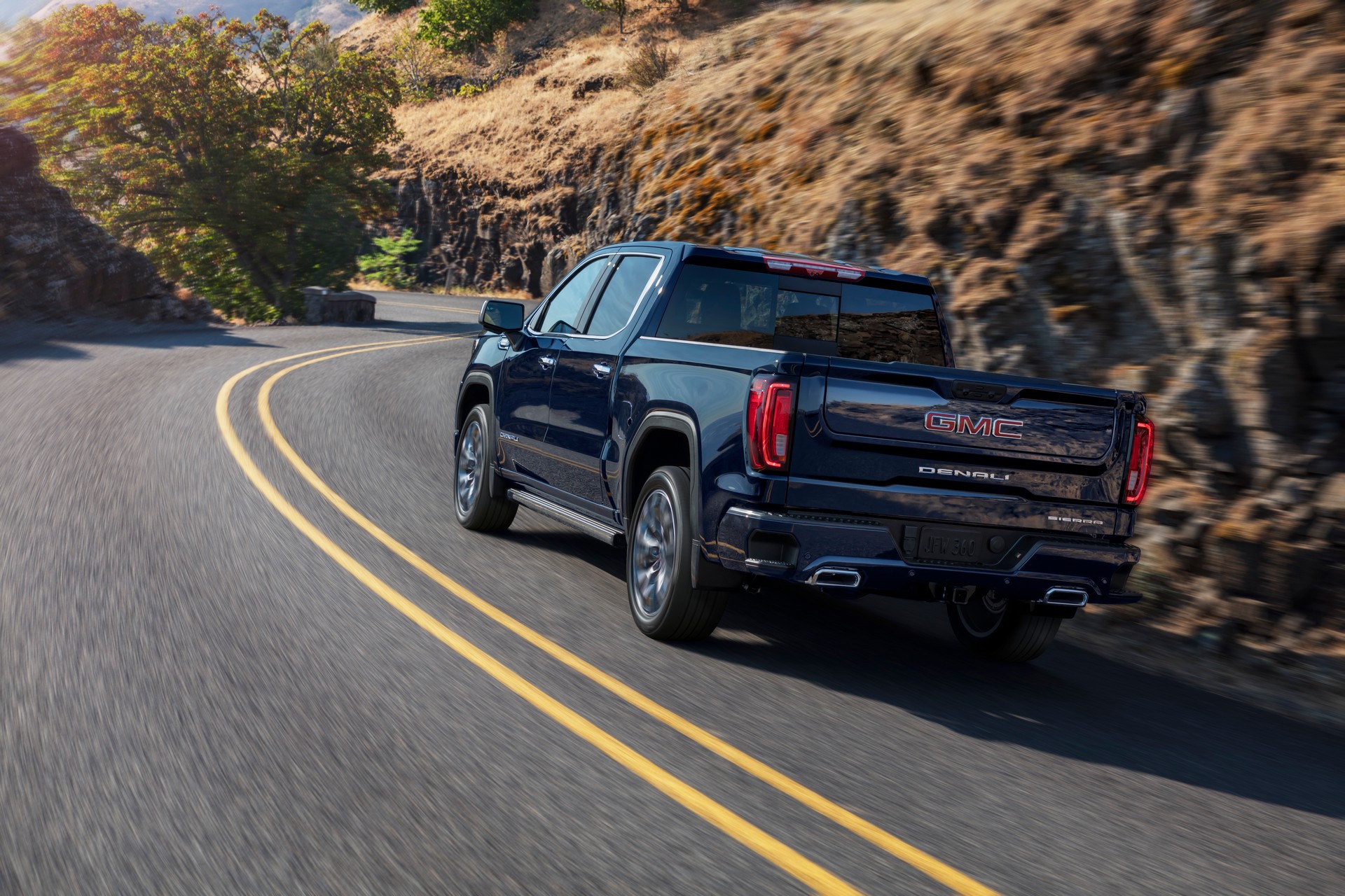 Download 2022 GMC Sierra Denali - Rear Three-Quarter HD Wallpaper 1920x1280 #2