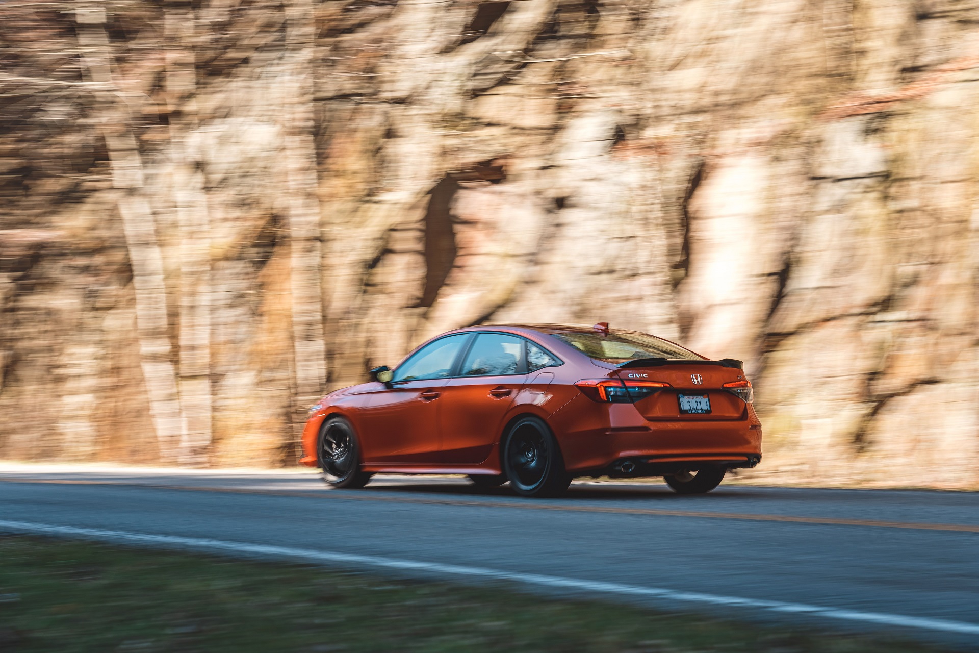 Download 2022 Honda Civic Si - Rear Three-Quarter HD Wallpaper 1920x1280 #24