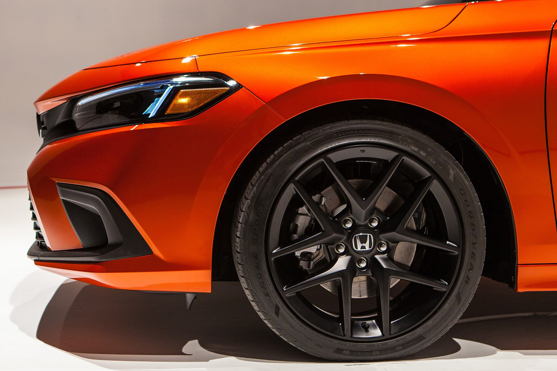 Download 2022 Honda Civic Si - Wheel HD Wallpaper 1921x1281 #86