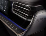 2022 Jeep Grand Wagoneer Concept - Central Console Wallpaper 190x150