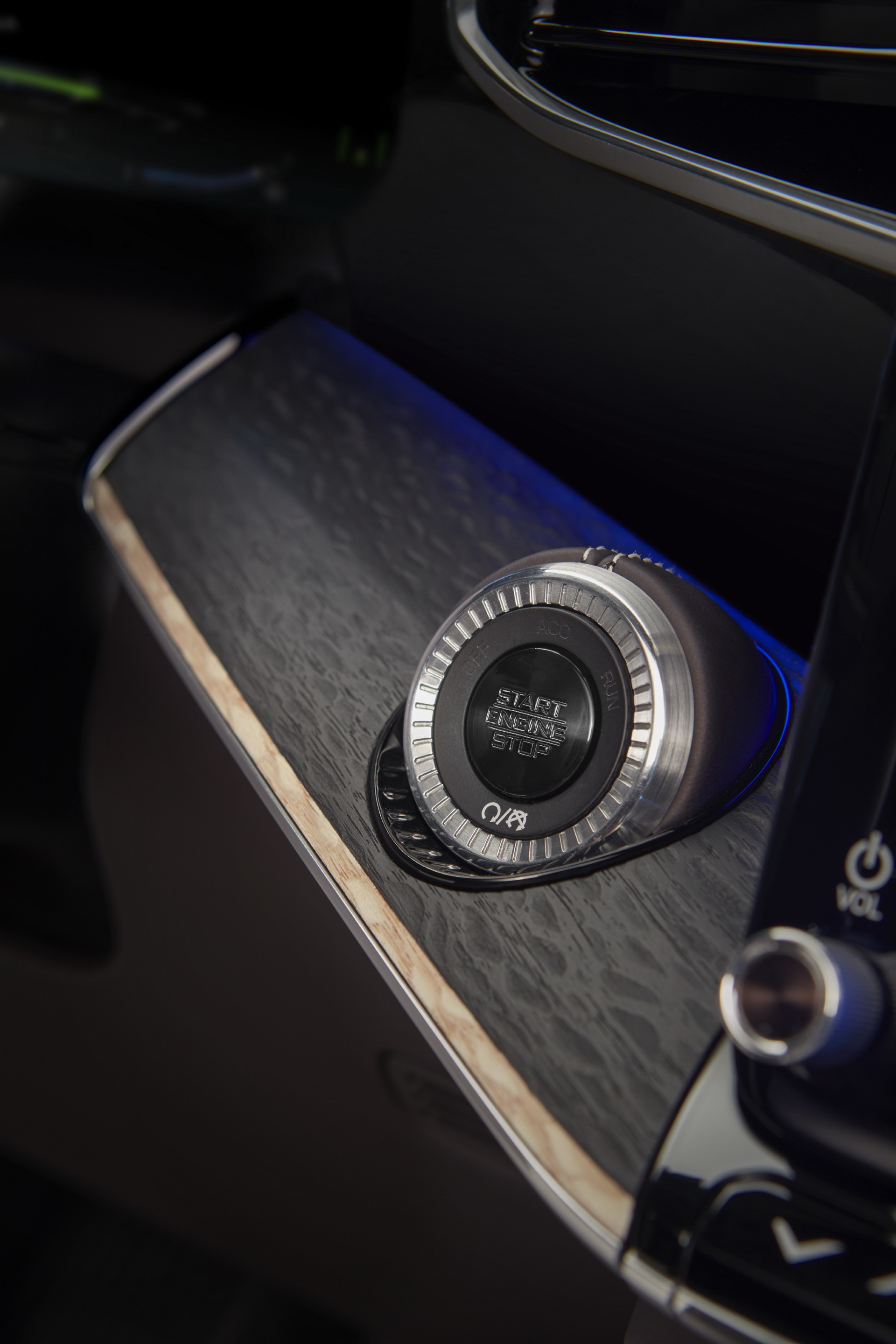 Download 2022 Jeep Grand Wagoneer Concept - Interior, Detail HD Phone Wallpaper 1920x2880 #51
