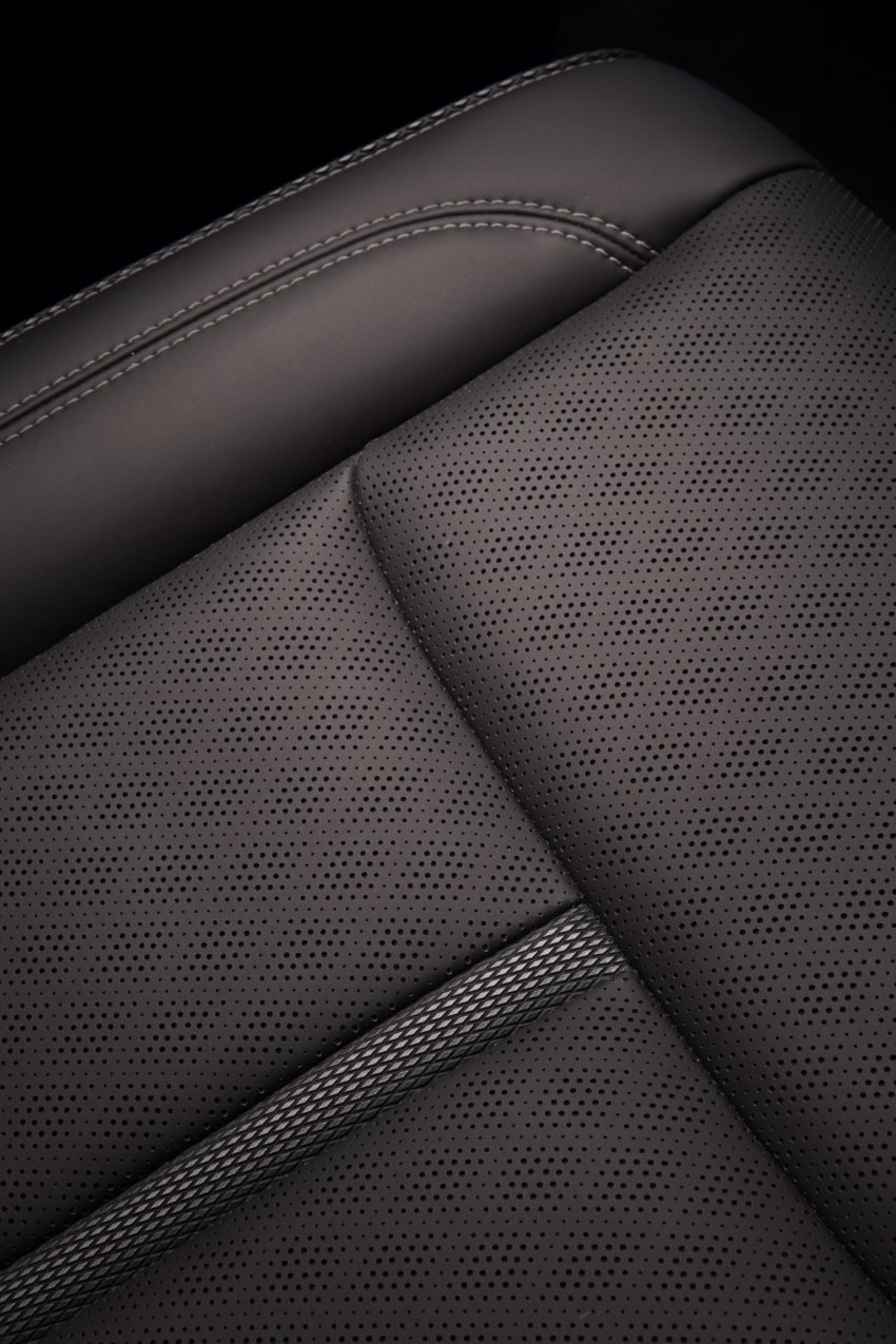 2022 Jeep Grand Wagoneer Concept - Interior, Detail Phone Wallpaper 850x1275 #52
