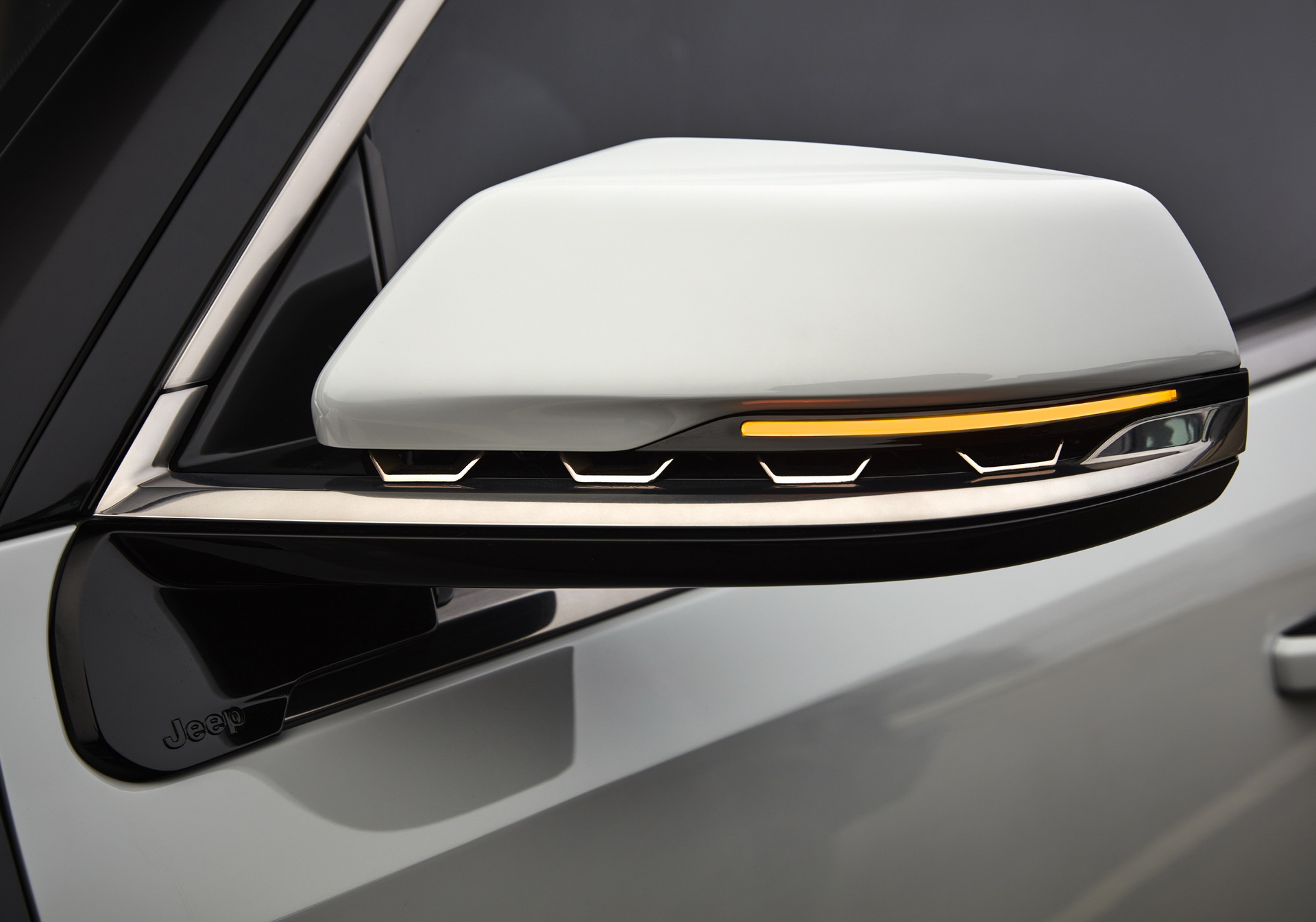 Download 2022 Jeep Grand Wagoneer Concept - Mirror HD Wallpaper 1920x1345 #30