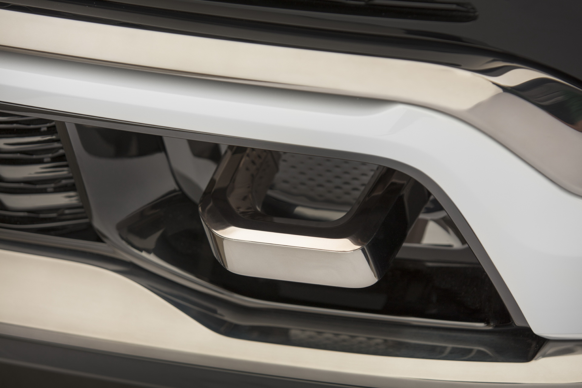 Download 2022 Jeep Grand Wagoneer Concept - Trailer Hitch HD Wallpaper 1920x1280 #34