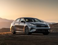 2022 Kia Forte GT - Front Three-Quarter Wallpaper 190x150