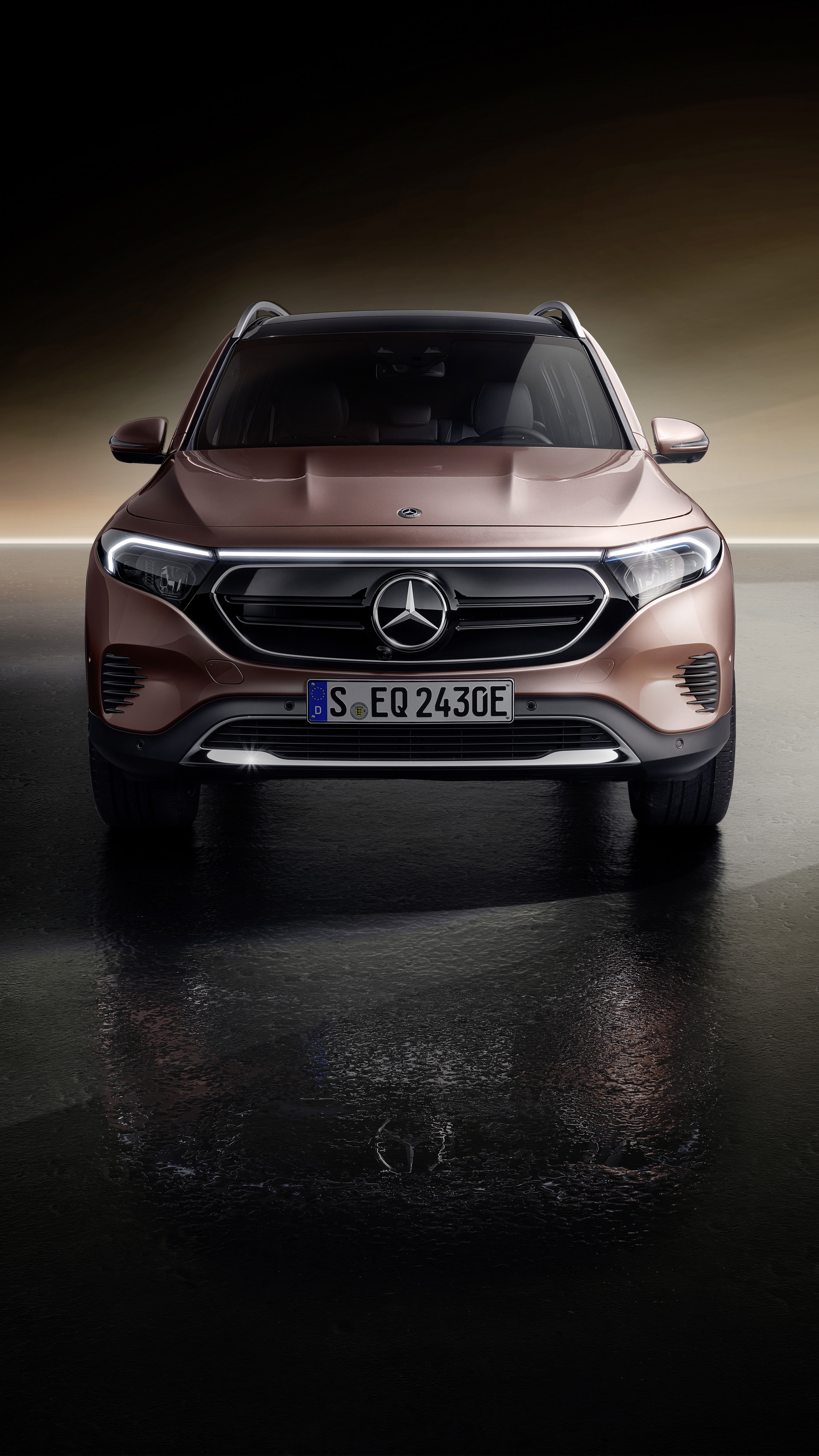 Download 2022 Mercedes-Benz EQB 350 4Matic - Front HD Phone Wallpaper 1920x3414 #38