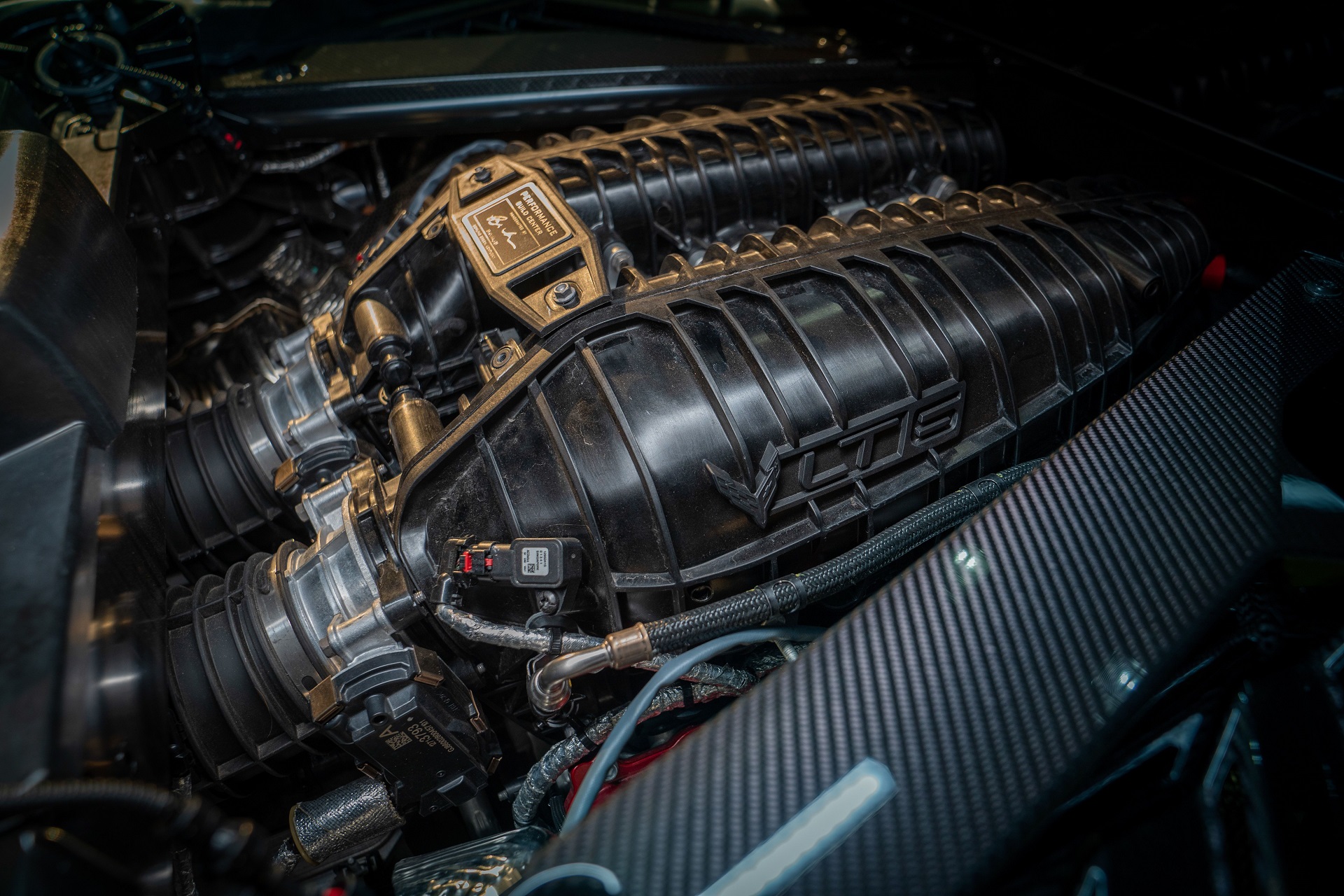 Download 2023 Chevrolet Corvette Z06 - Engine HD Wallpaper 1920x1280 #36