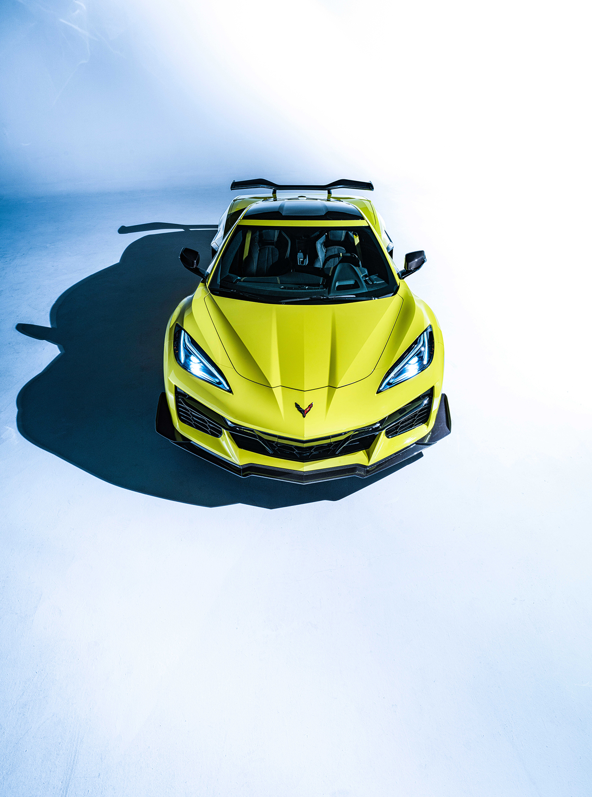 Download 2023 Chevrolet Corvette Z06 - Front HD Phone Wallpaper 1920x2583 #22