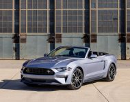 2022 Ford Mustang Coastal Limited Edition - Front Three-Quarter Wallpaper 190x150