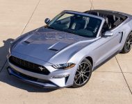 2022 Ford Mustang Coastal Limited Edition - Front Three-Quarter Wallpaper 190x150