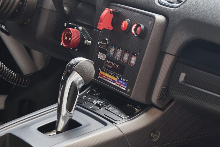 2022 Porsche 718 Cayman GT4 RS Clubsport - Interior, Detail Wallpaper 850x567 #29