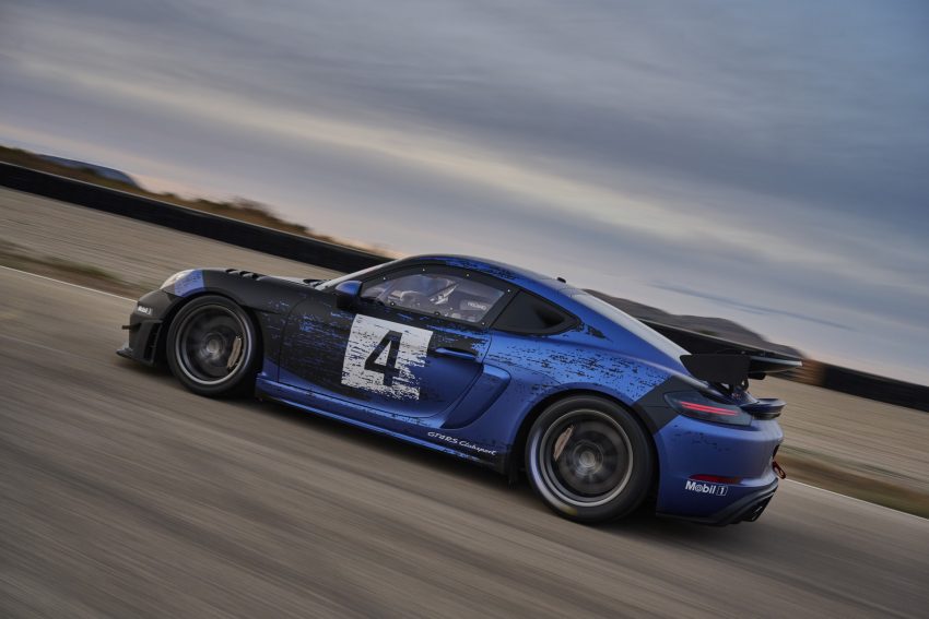 2022 Porsche 718 Cayman GT4 RS Clubsport - Rear Three-Quarter Wallpaper 850x567 #15