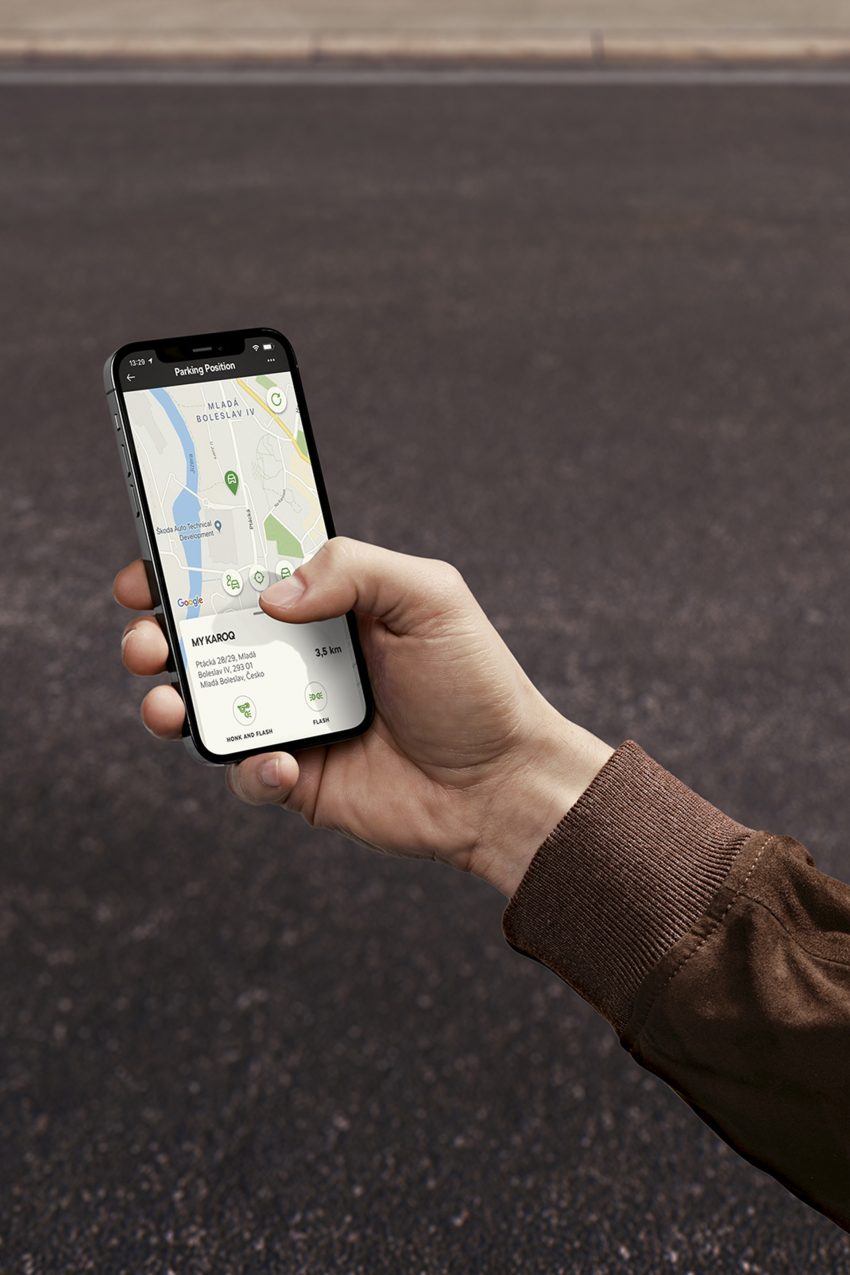 2022 Skoda Karoq Style - Technology Phone Wallpaper 850x1275 #140