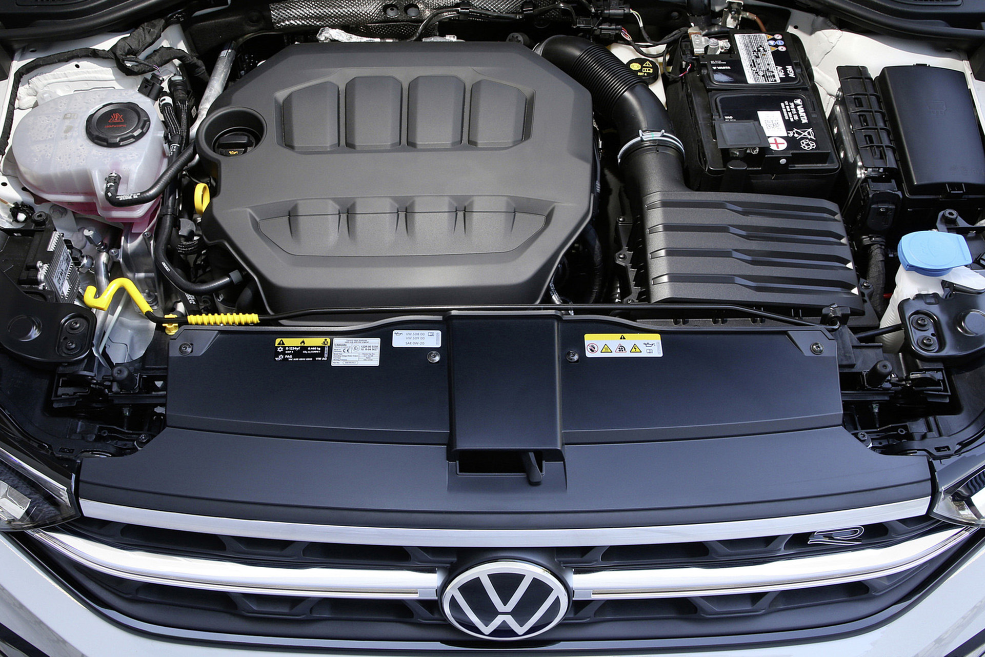 Download 2022 Volkswagen T-Roc - Engine HD Wallpaper 1921x1281 #19