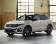 2022 Volkswagen T-Roc - Front Three-Quarter Wallpaper 190x150