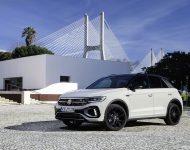 2022 Volkswagen T-Roc - Front Three-Quarter Wallpaper 190x150