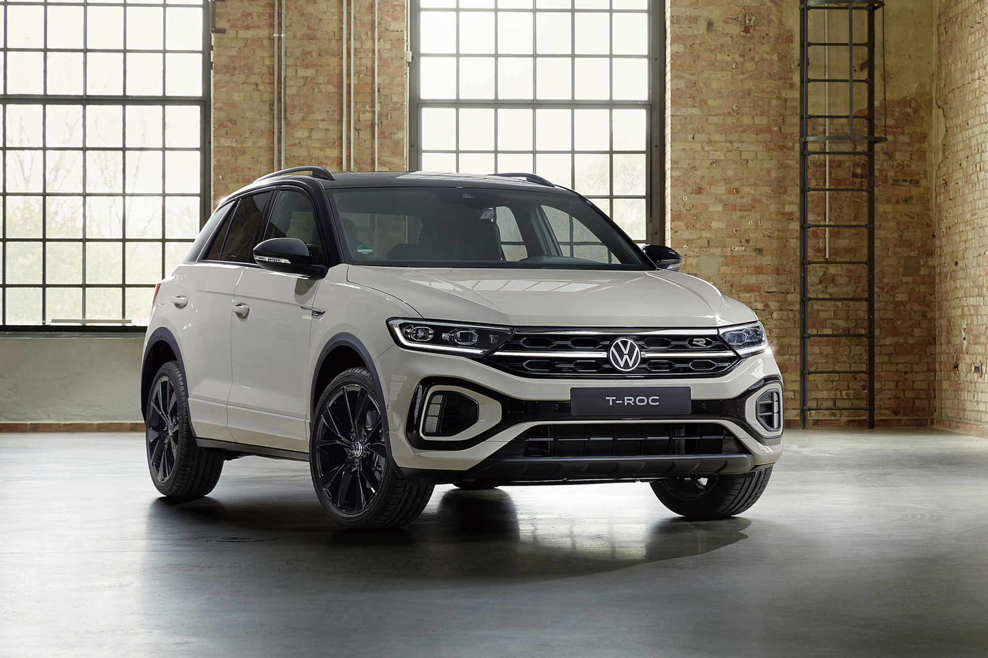 Download 2022 Volkswagen T-Roc - Front HD Wallpaper 1921x1280 #26