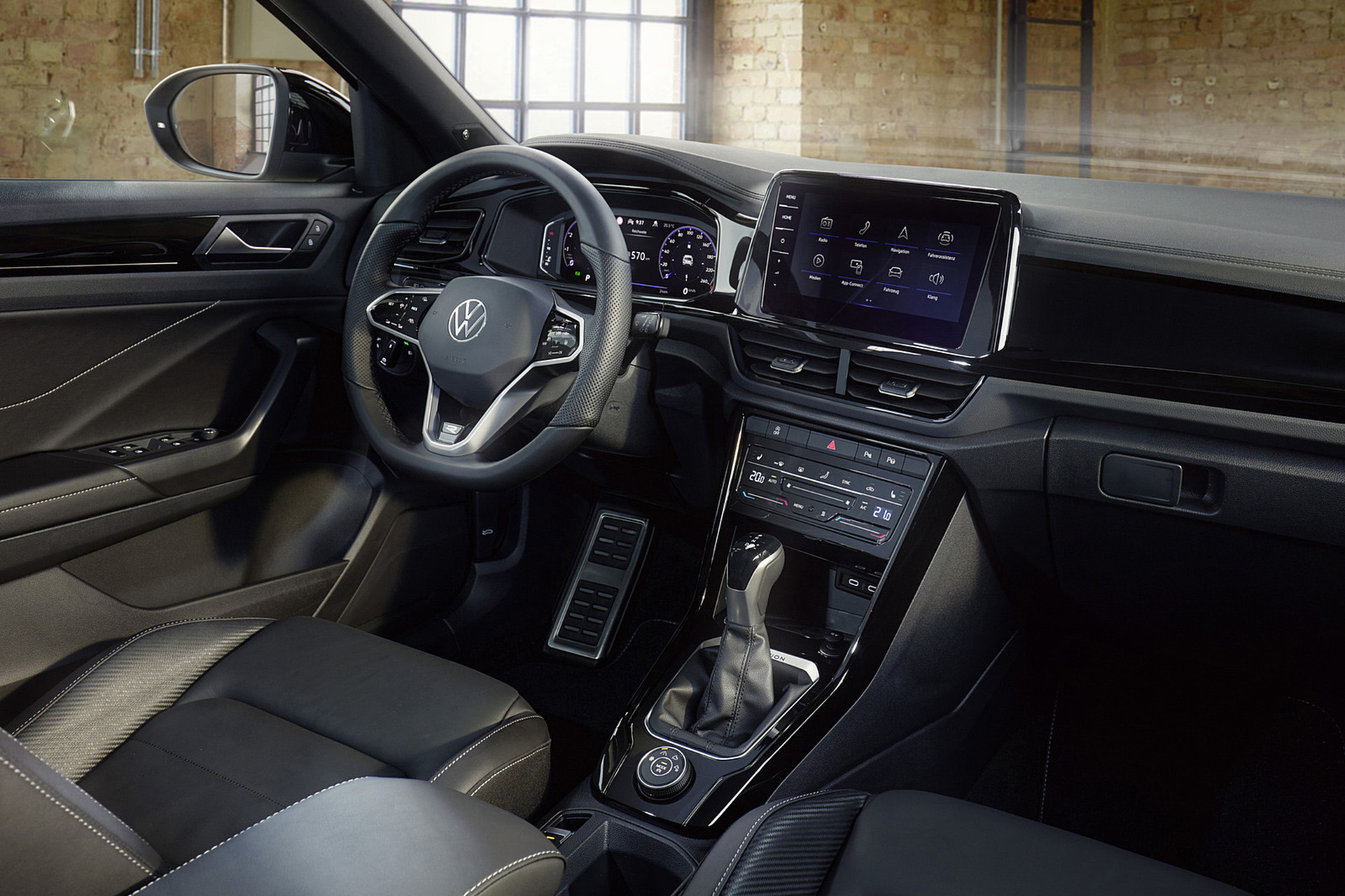 Download 2022 Volkswagen T-Roc - Interior HD Wallpaper 1921x1280 #35
