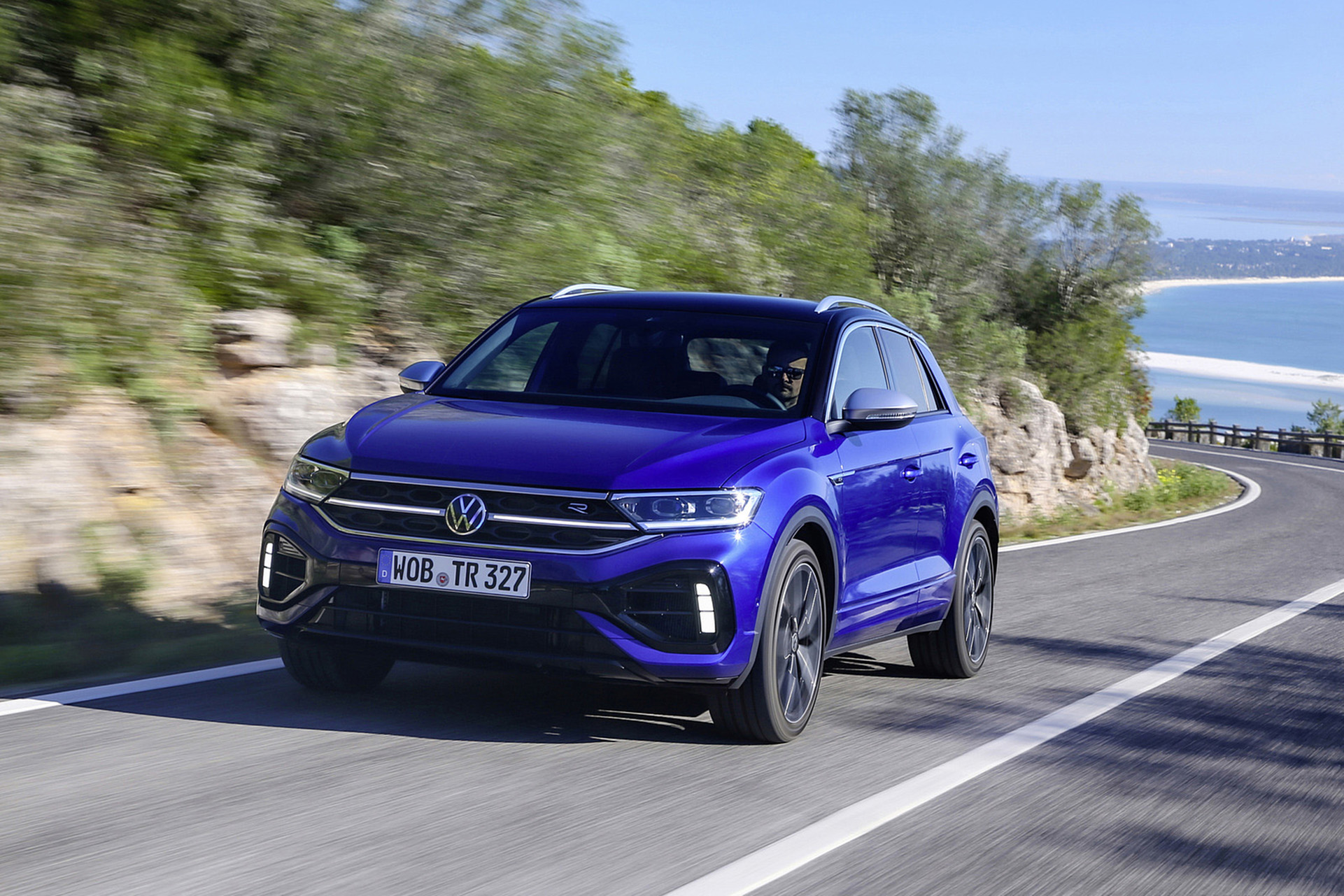 Download 2022 Volkswagen T-Roc R - Front HD Wallpaper 1921x1281 #3