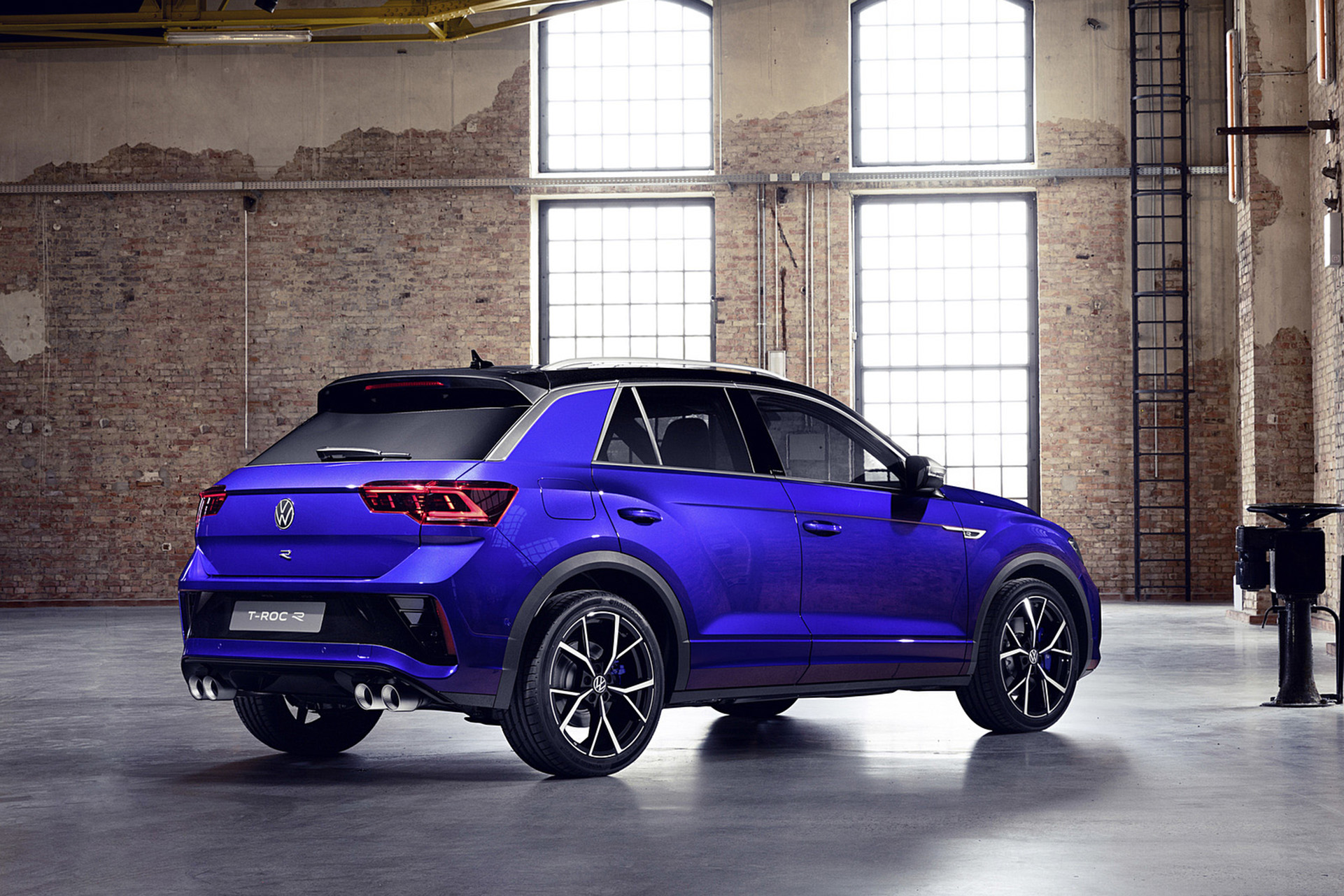 Download 2022 Volkswagen T-Roc R - Rear Three-Quarter HD Wallpaper 1921x1281 #26