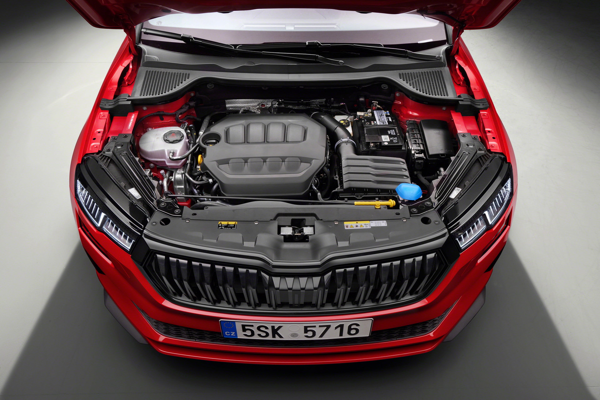Download 2022 Škoda Karoq SPORTLINE - Engine HD Wallpaper 1920x1281 #63