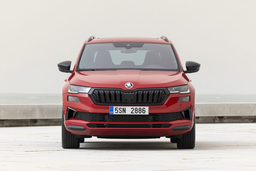 2022 Škoda Karoq Sportline - Front Wallpaper 850x566 #36