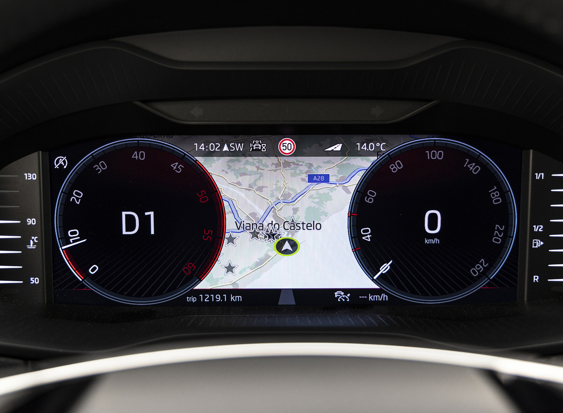 Download 2022 Škoda Karoq Style - Digital Instrument Cluster HD Wallpaper 1920x1409 #77