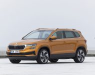 2022 Škoda Karoq Style - Front Three-Quarter Wallpaper 190x150