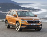 2022 Škoda Karoq Style - Front Three-Quarter Wallpaper 190x150
