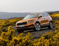 2022 Škoda Karoq Style - Front Three-Quarter Wallpaper 190x150