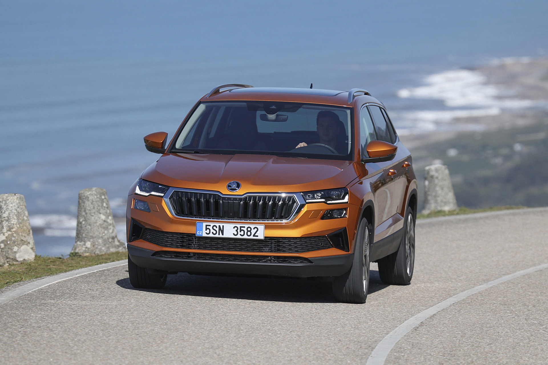 Download 2022 Škoda Karoq Style - Front HD Wallpaper 1921x1281 #12