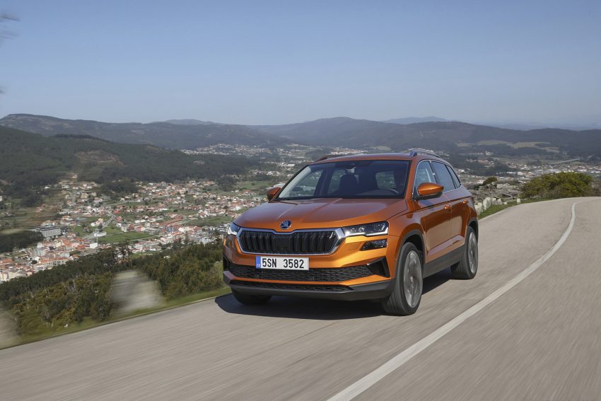 2022 Škoda Karoq Style - Front Wallpaper 850x567 #8
