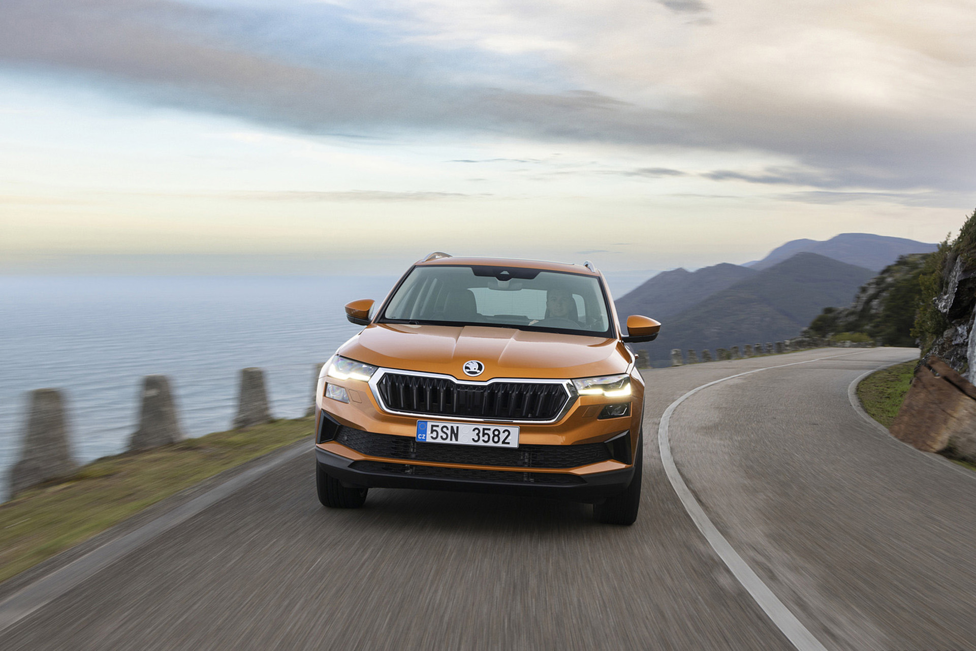 Download 2022 Škoda Karoq Style - Front HD Wallpaper 1921x1281 #31