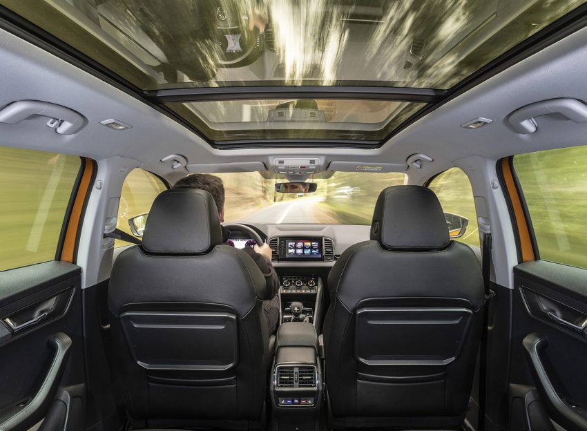 2022 Škoda Karoq Style - Panoramic Roof Wallpaper 850x624 #89