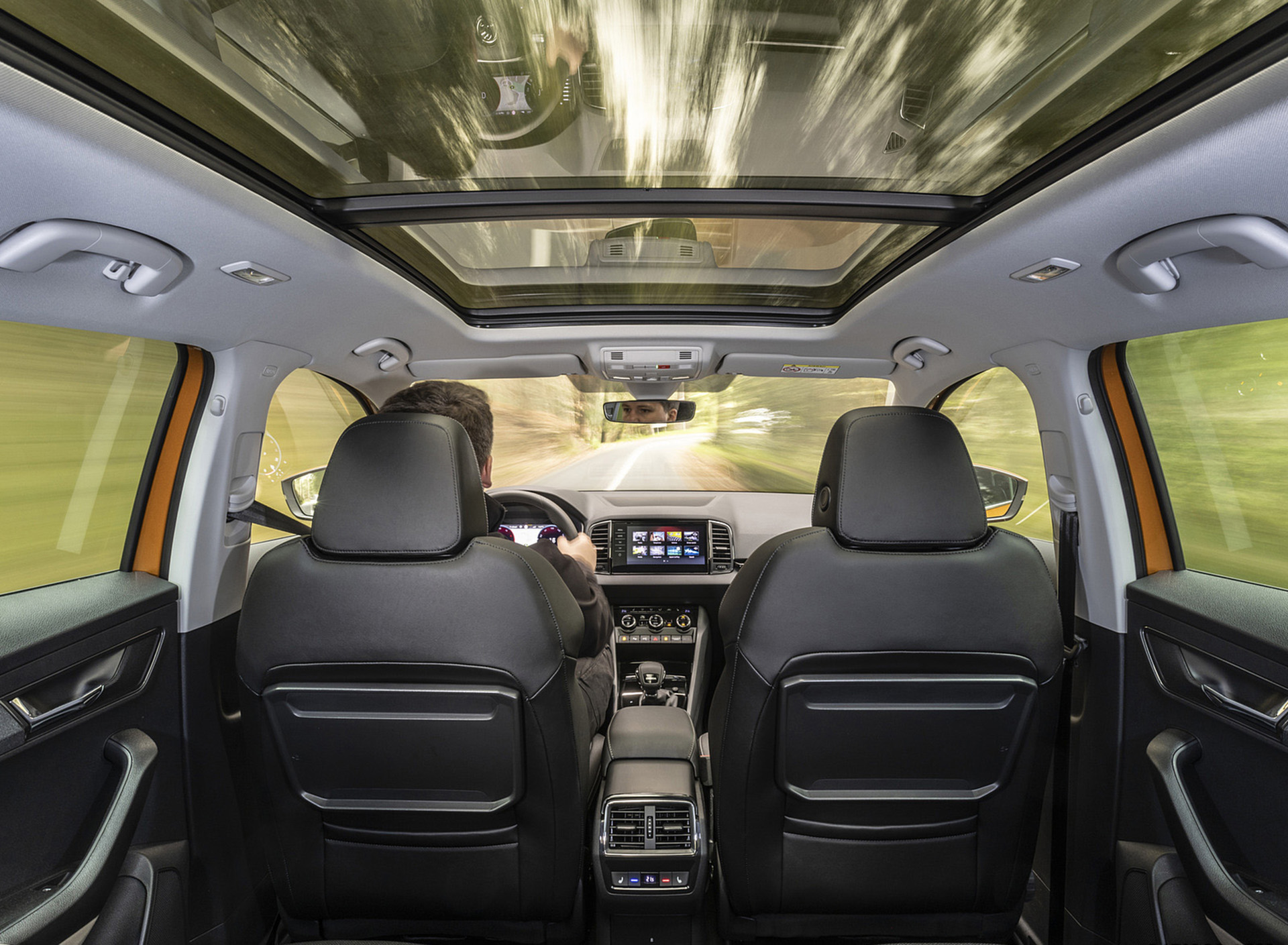 Download 2022 Škoda Karoq Style - Panoramic Roof HD Wallpaper 1920x1409 #89